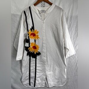 Vintage Long Tunic Button Down Shirt Sunflower Embroidered Appliqué Women Medium